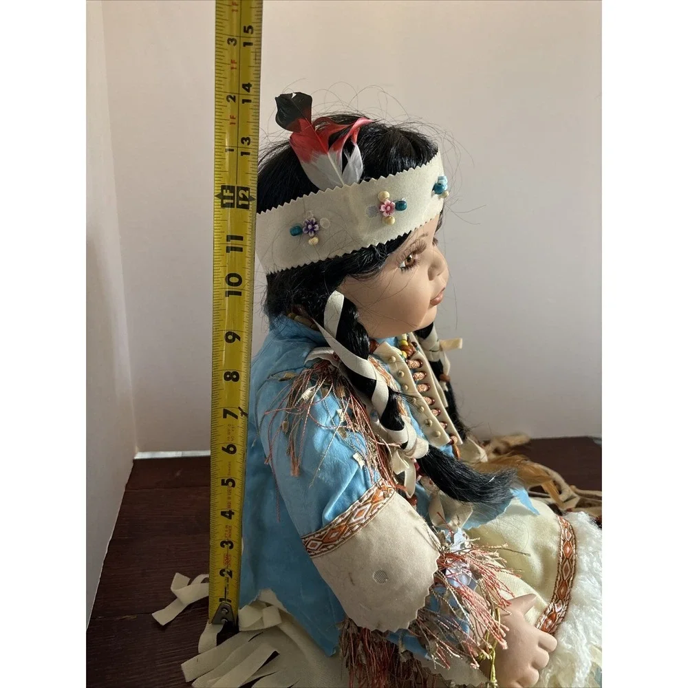 Kinney Doll Native American Taigi 845/2,500 Dreamcatcher, Blanket  25